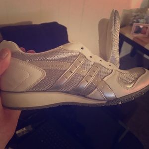 Worn once so comfortable